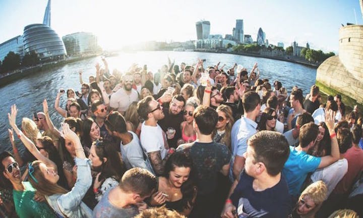 Spring Singles Boat Party in London (Ages 21-45)