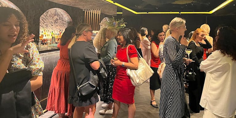 Women Connector in Hay Hill Mayfair Private Club