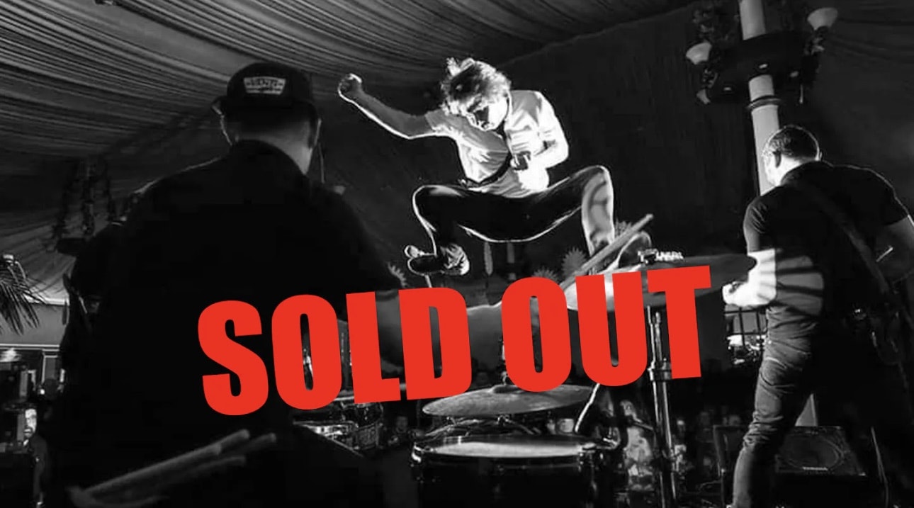 SOLD OUT – Here’s Jonny bank holiday matinee