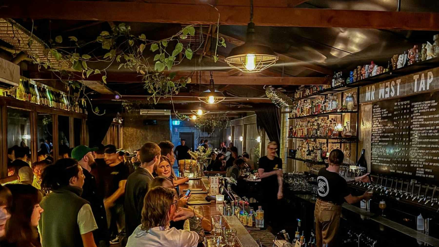 Thursday | Mr West (Over 30s) | Melbourne