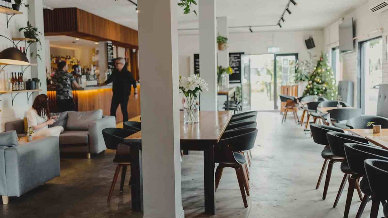 Thursday | CHARLES & GAMON (Over 40s) | Melbourne
