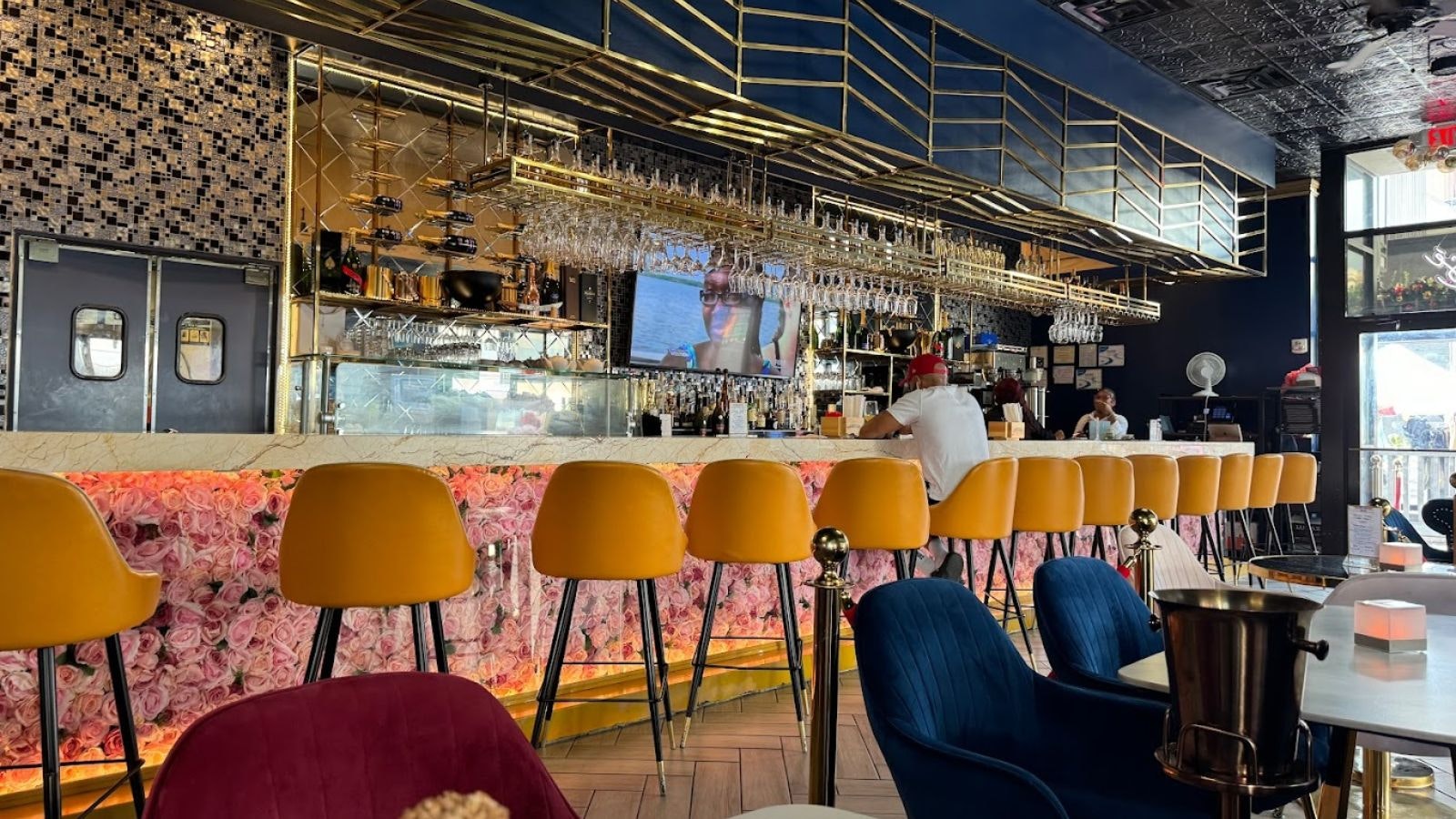 Thursday | Rosé Bistro & Champagne Bar 30+ | Atlanta