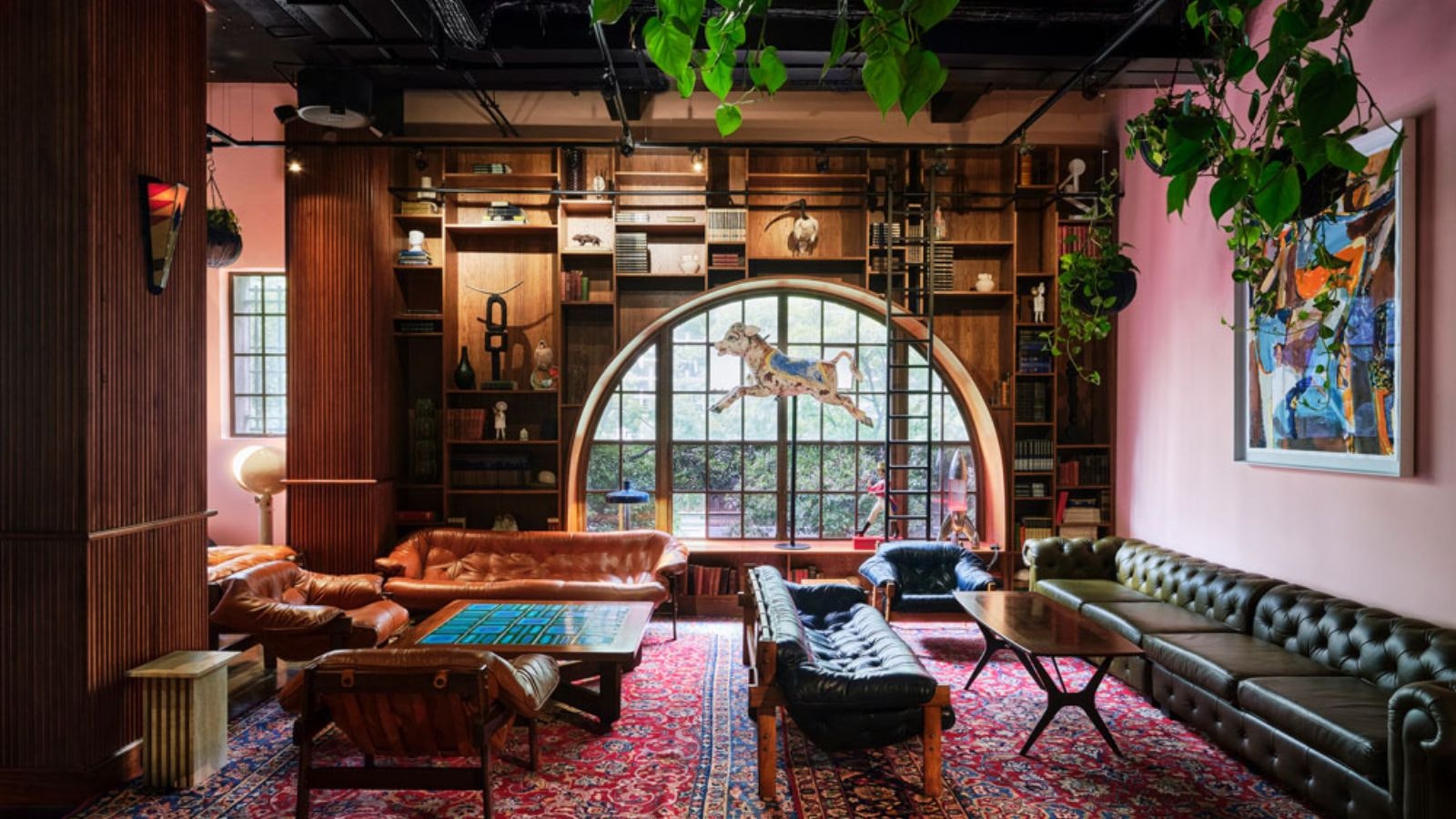 Thursday | Gorgeous George: The Pink Room | Cape Town