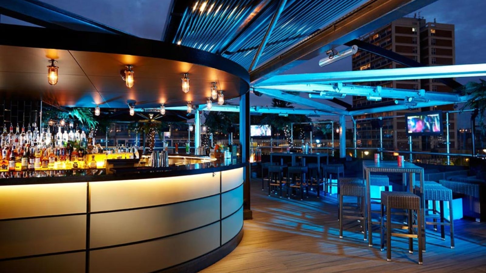 Thursday | GoldenBee (heated + covered!) | Shoreditch