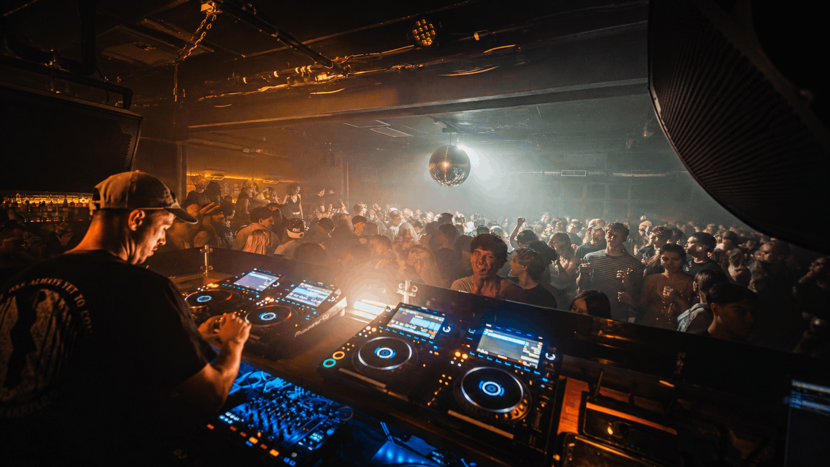 Insomnia | House, Techno & Jungle