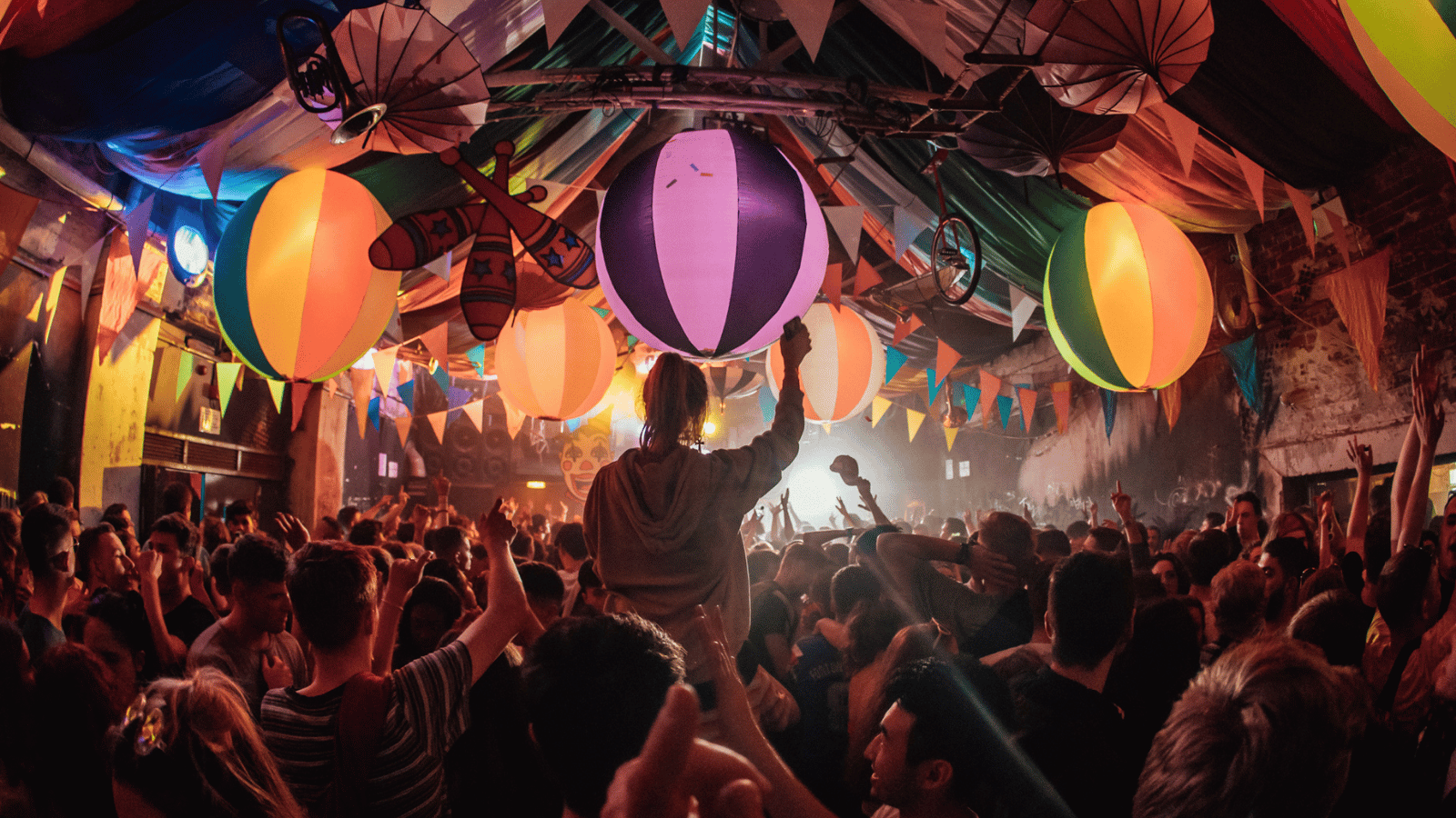 Cirque Du Soul: Leeds // Back To Beaver Works