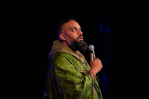 Guz Khan : Live  ** Join Mailing List **