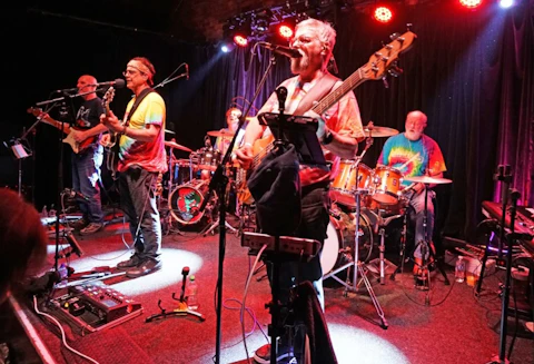 The Grateful Dudes