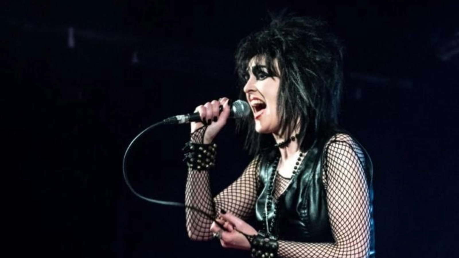 Lizzie & The Banshees | Siouxsie & The Banshees Tribute