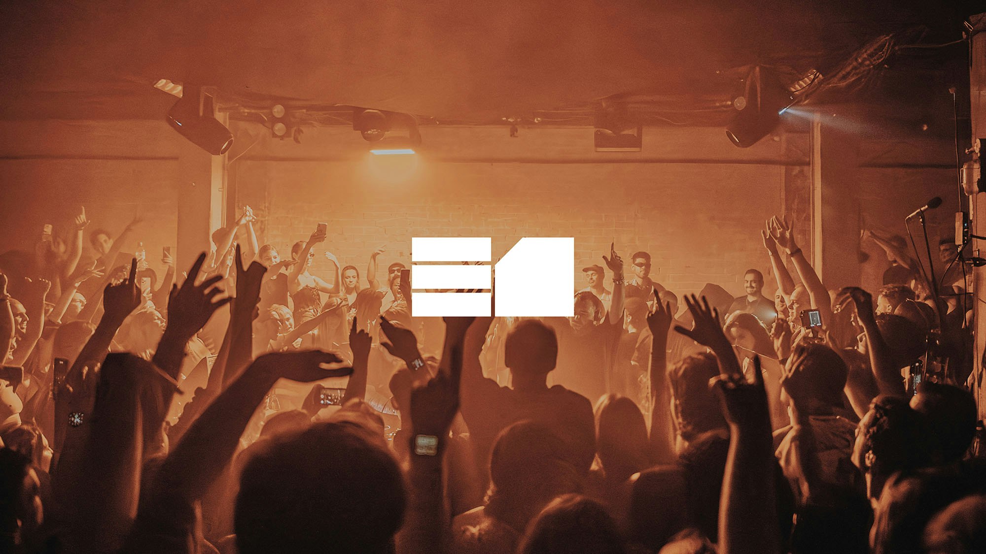 House & Garage Warehouse Rave at E1