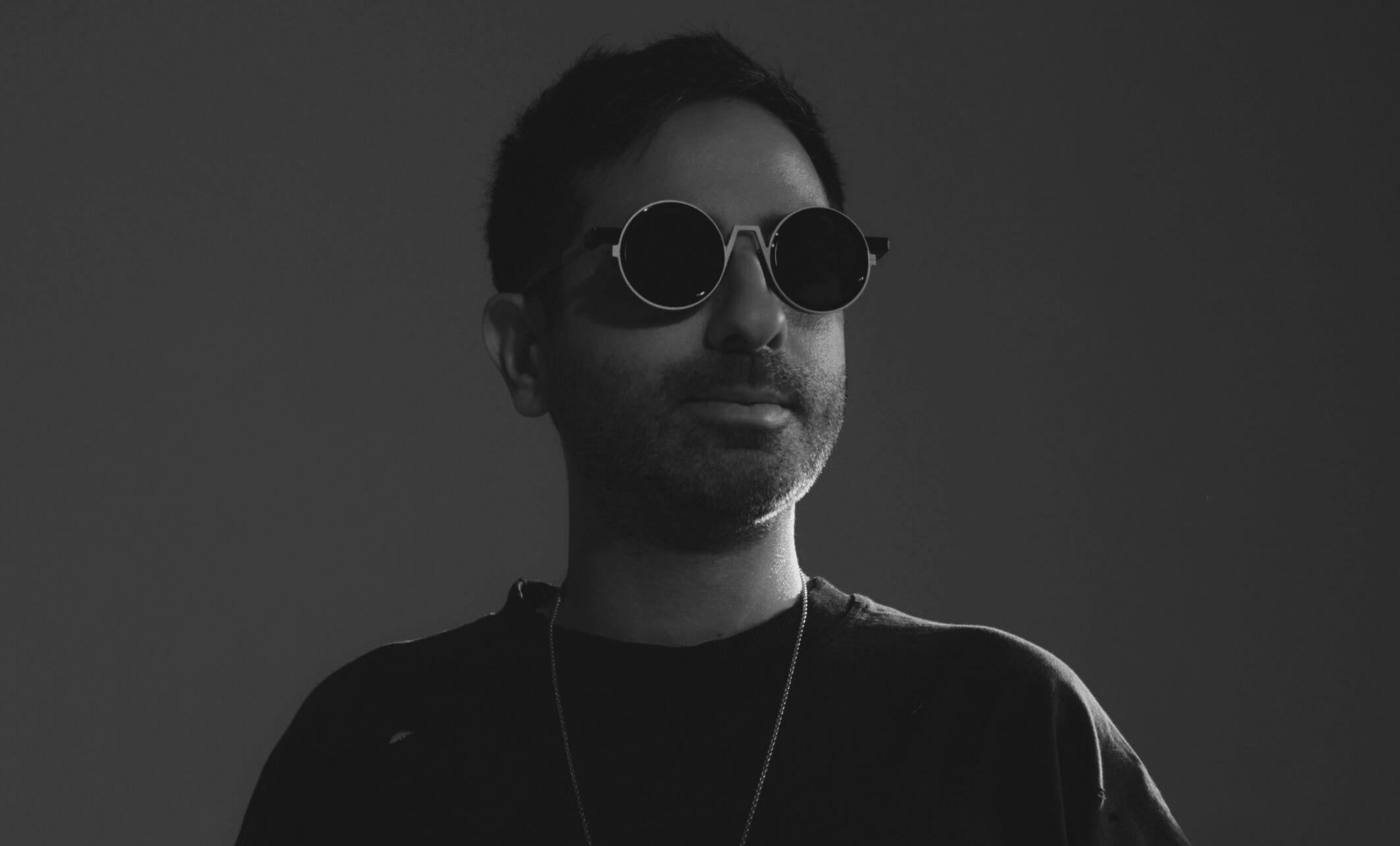 inU x OSCURA (Guy J | Jeremy Olander)