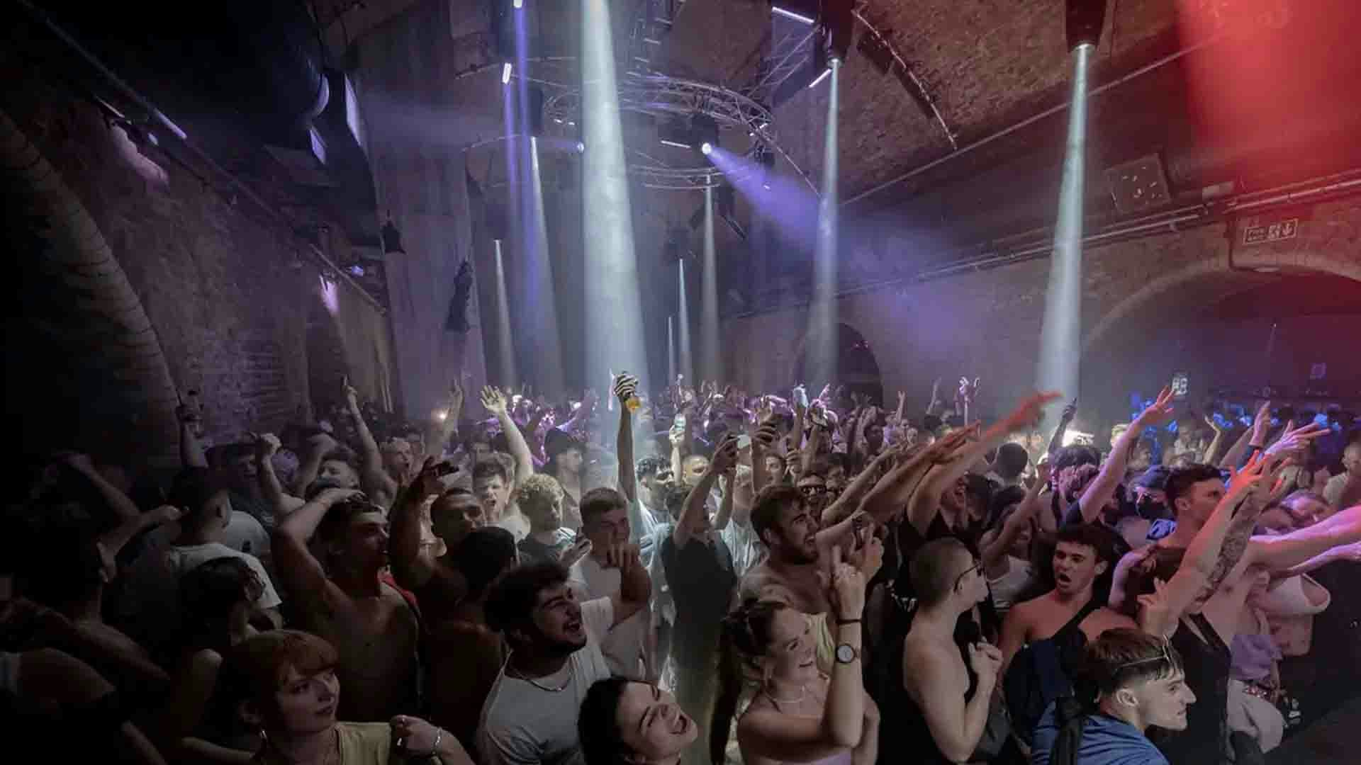 Bass Face // DNB, HOUSE:TECHNO, UKG