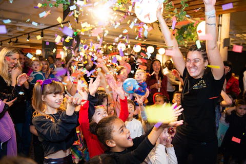 FLYKID FAMILY RAVE - NYE