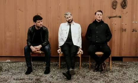 💥 SHIT INDIE DISCO presents COURTEENERS AFTERPARTY ALL NIGHT INDIE💥 AT TUNNEL (beneath Heebies on Seel Street – £5 DOUBLE VODKA & MIXER – OPEN UNTIL 6AM