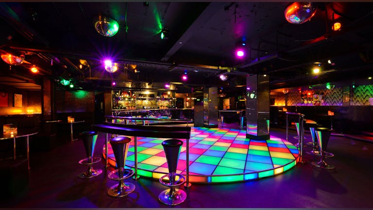 Carwash 70s 80s 90s Disco Fever | Loop Bar | Welcome Drink | DJ | Dancing