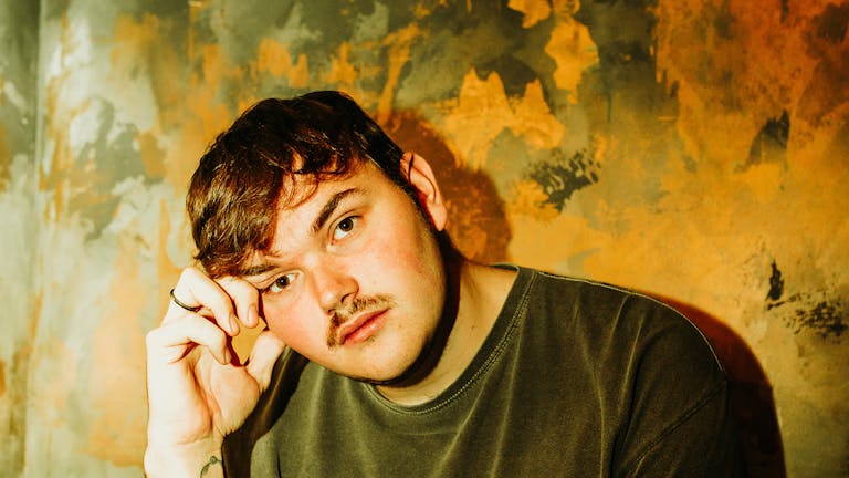 Oliver Pinder + supports | Sneaky Petes, Edinburgh